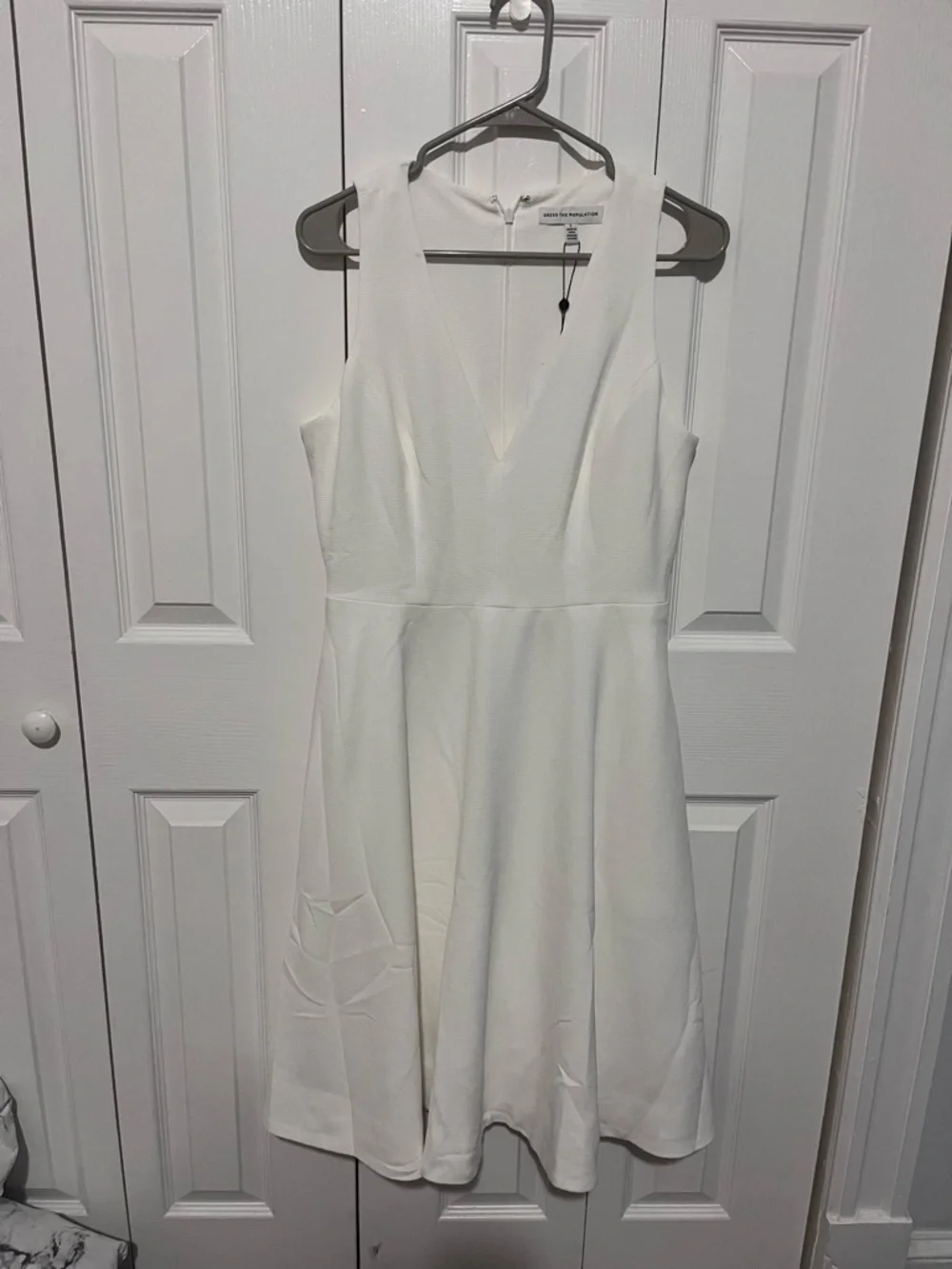 Dress the Population White V-Neck Fit-and-Flare Dress NWT Size Large
